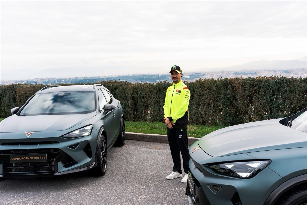 CUPRA rinnova con VR46: cinque anni di racing e Formentor VZ5 CUPRA rinnova con VR46: cinque anni di racing e Formentor VZ5