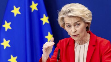 Ue, piano contro il caro energia tra voucher e aiuti di Stato: Von der Leyen spinge sulle rinnovabili e sul taglio delle bollette