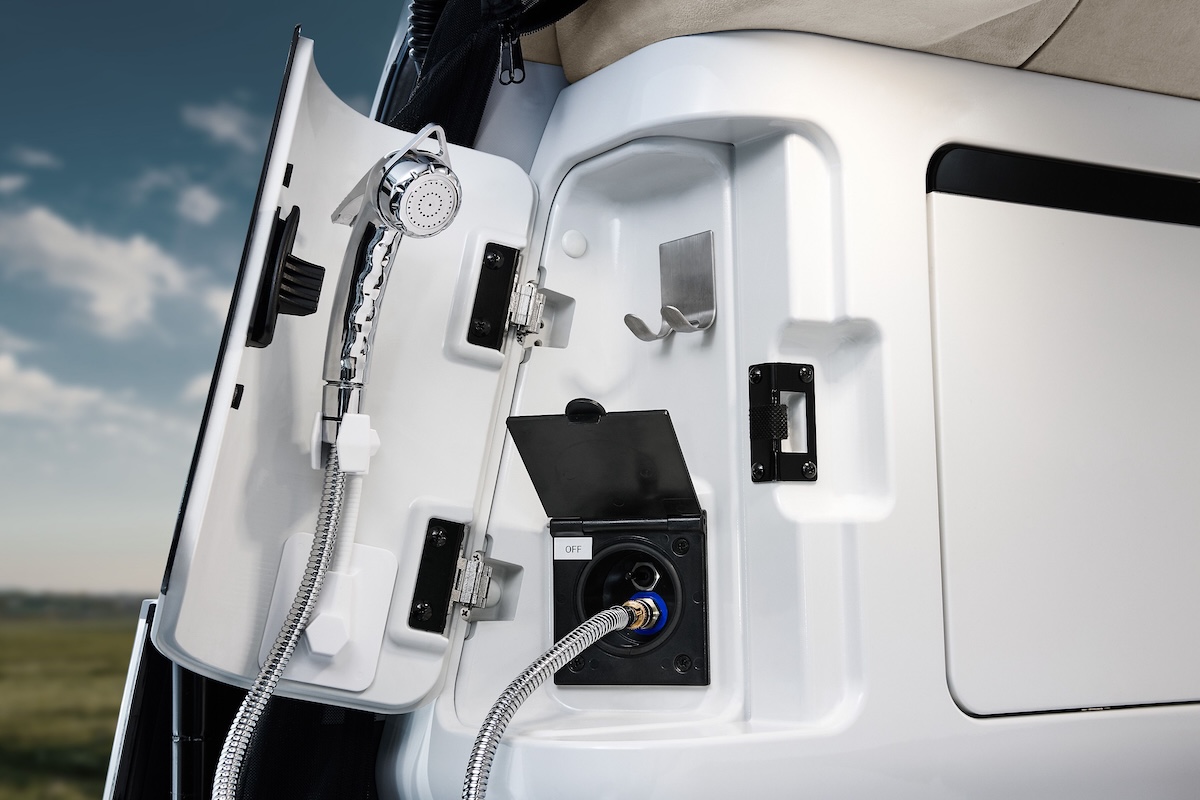 Hyundai STARIA Camper: il futuro dei viaggi elettrici è debutta a Stoccarda Hyundai STARIA Camper: il futuro dei viaggi elettrici è debutta a Stoccarda