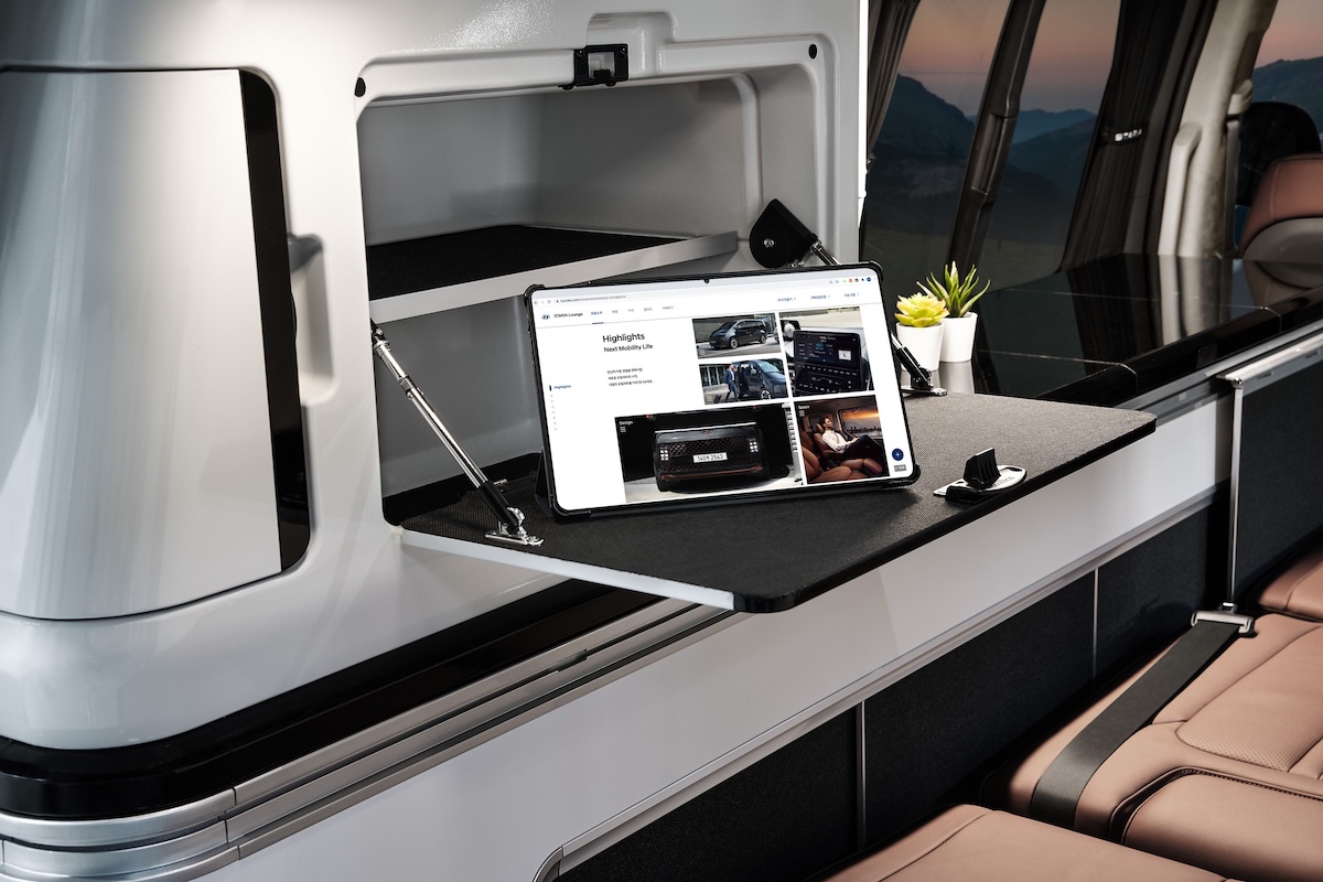 Hyundai STARIA Camper: il futuro dei viaggi elettrici è debutta a Stoccarda Hyundai STARIA Camper: il futuro dei viaggi elettrici è debutta a Stoccarda