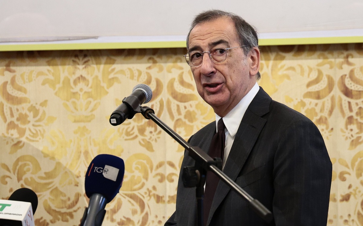 Milano, Sala e la sicurezza: ”Rinfrancato dal supporto di Re, Mastrangelo e Cornelli. Il Pd? Una sintesi si trova sempre” Milano, Sala e la sicurezza: ”Rinfrancato dal supporto di Re, Mastrangelo e Cornelli. Il Pd? Una sintesi si trova sempre”