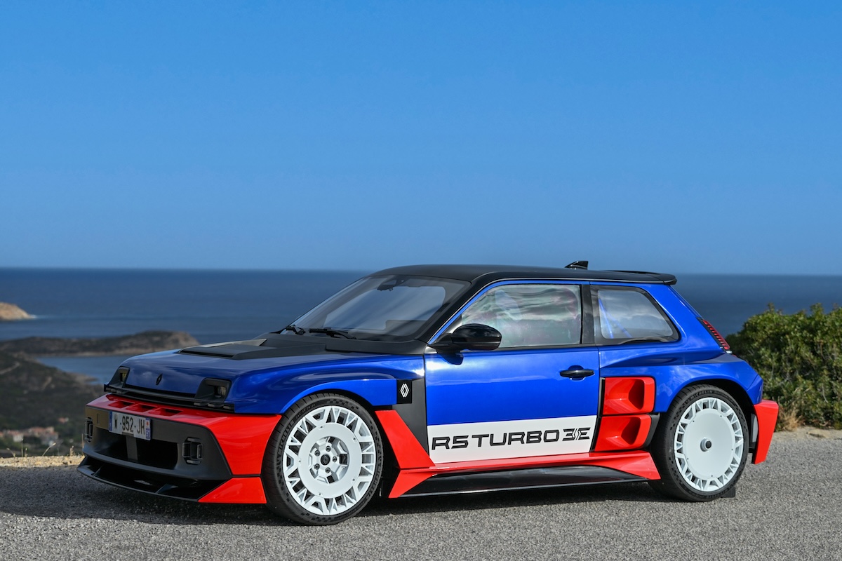 Retromobile 2026: Renault celebra i 35 anni di successi della Clio Retromobile 2026: Renault celebra i 35 anni di successi della Clio