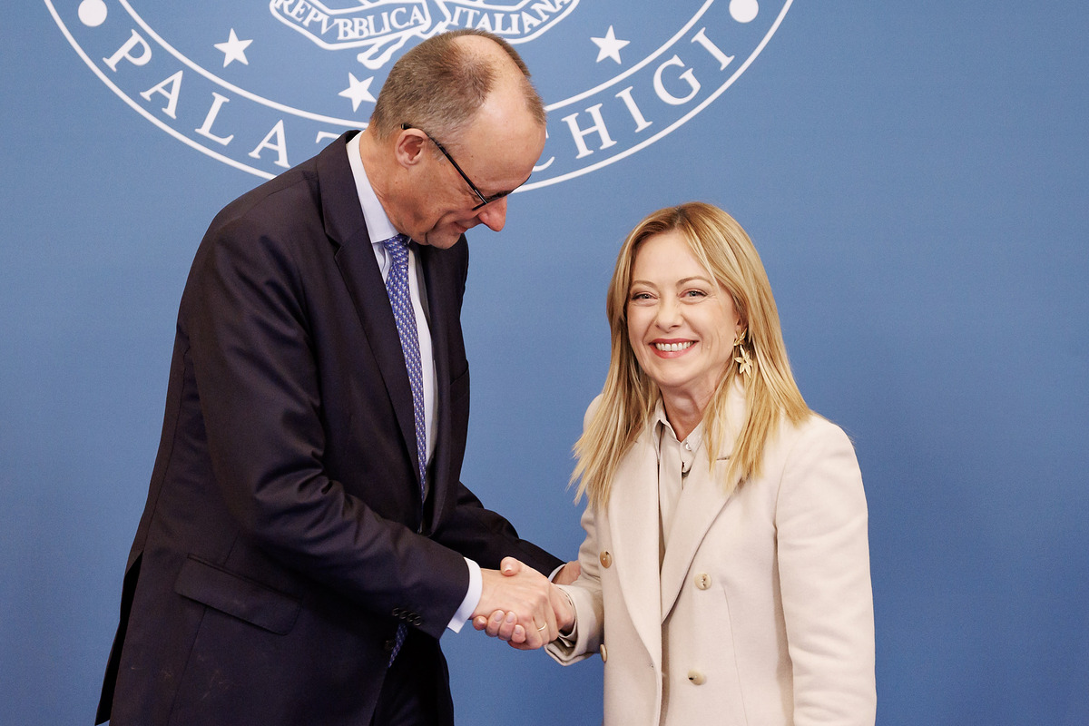 Ue, vertice Italia-Germania a Roma. Meloni: “Più vicine che mai. Ho chiesto a Trump di rivedere il Board of peace” Ue, vertice Italia-Germania a Roma. Meloni: “Più vicine che mai. Ho chiesto a Trump di rivedere il Board of peace”