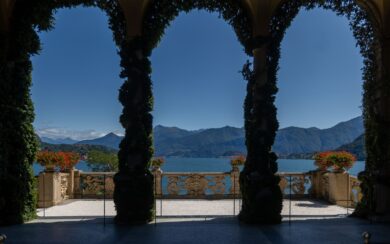 Inflazione, stangata sulle famiglie italiane: prezzi boom al Nord, ma anche il Centro non scherza. Ecco le città più care