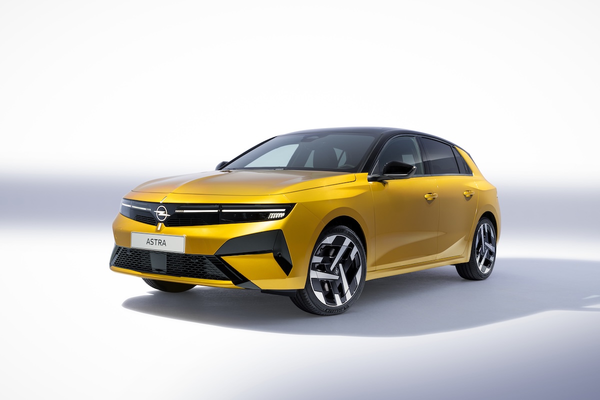 Opel Astra Electric: più autonomia e interni 100% ecosostenibili