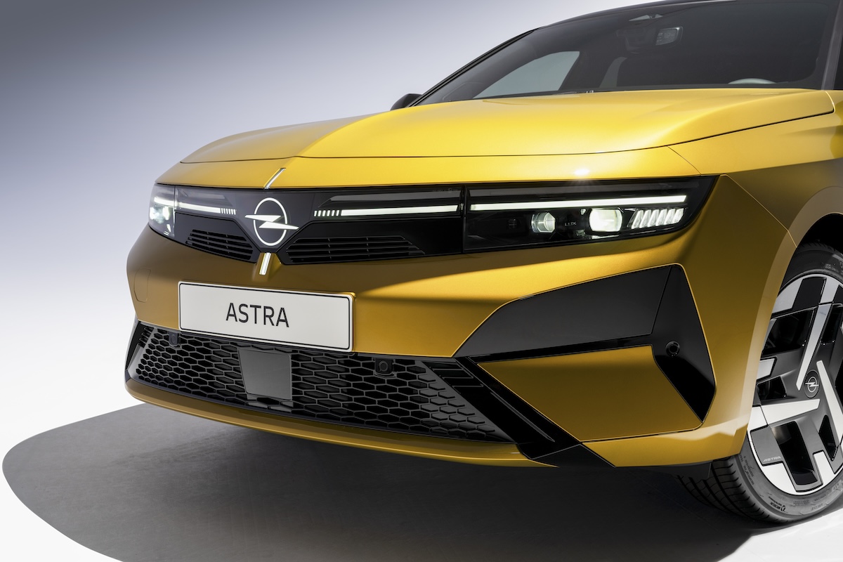 Opel Astra Electric: più autonomia e interni 100% ecosostenibili