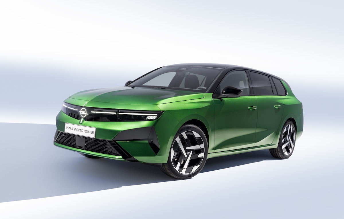 Opel Astra Electric: più autonomia e interni 100% ecosostenibili