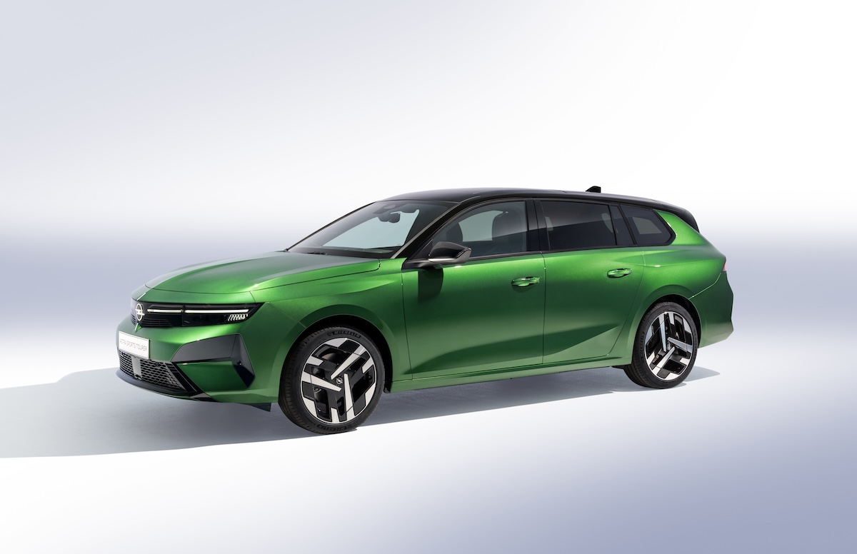 Opel Astra Electric: più autonomia e interni 100% ecosostenibili