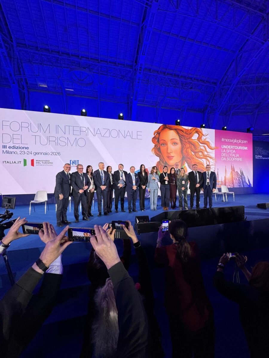 Forum sul Turismo – Milano: Aree interne, la Puglia presenta il suo modello Forum sul Turismo – Milano: Aree interne, la Puglia presenta il suo modello