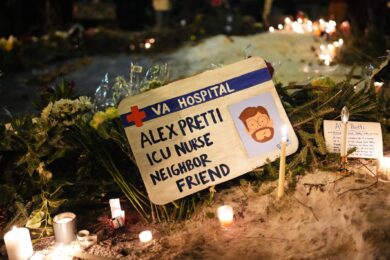 Chi era Alex Pretti, ucciso dagli agenti federali Ice a Minneapolis. L’uomo faceva l’infermiere ed era impegnato nel sociale 