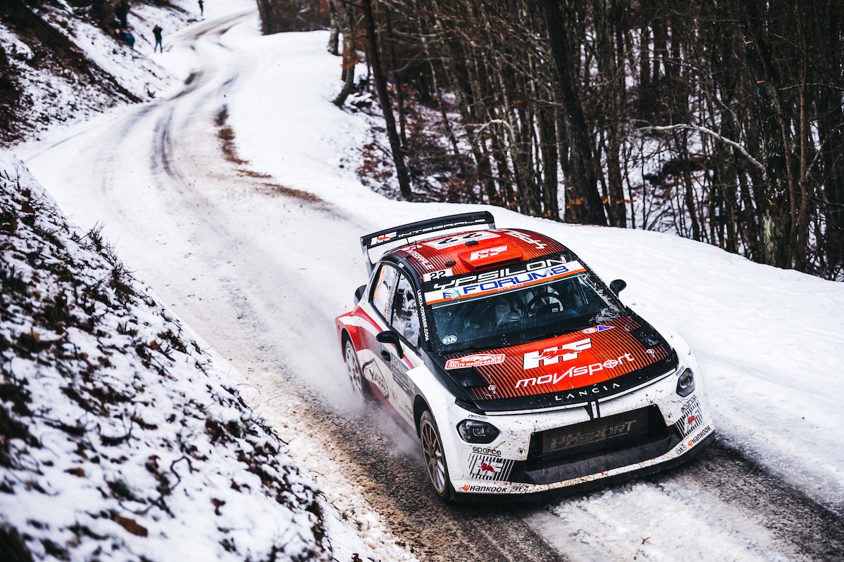 Monte-Carlo 2026, Lancia torna protagonista: la Ypsilon Rally2 HF sorprende il WRC2 Monte-Carlo 2026, Lancia torna protagonista: la Ypsilon Rally2 HF sorprende il WRC2
