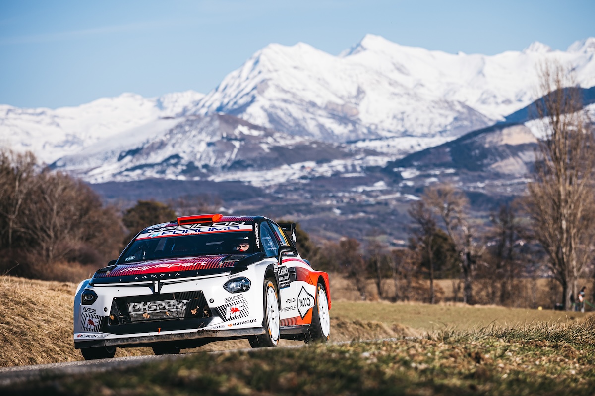 Monte-Carlo 2026, Lancia torna protagonista: la Ypsilon Rally2 HF sorprende il WRC2 Monte-Carlo 2026, Lancia torna protagonista: la Ypsilon Rally2 HF sorprende il WRC2