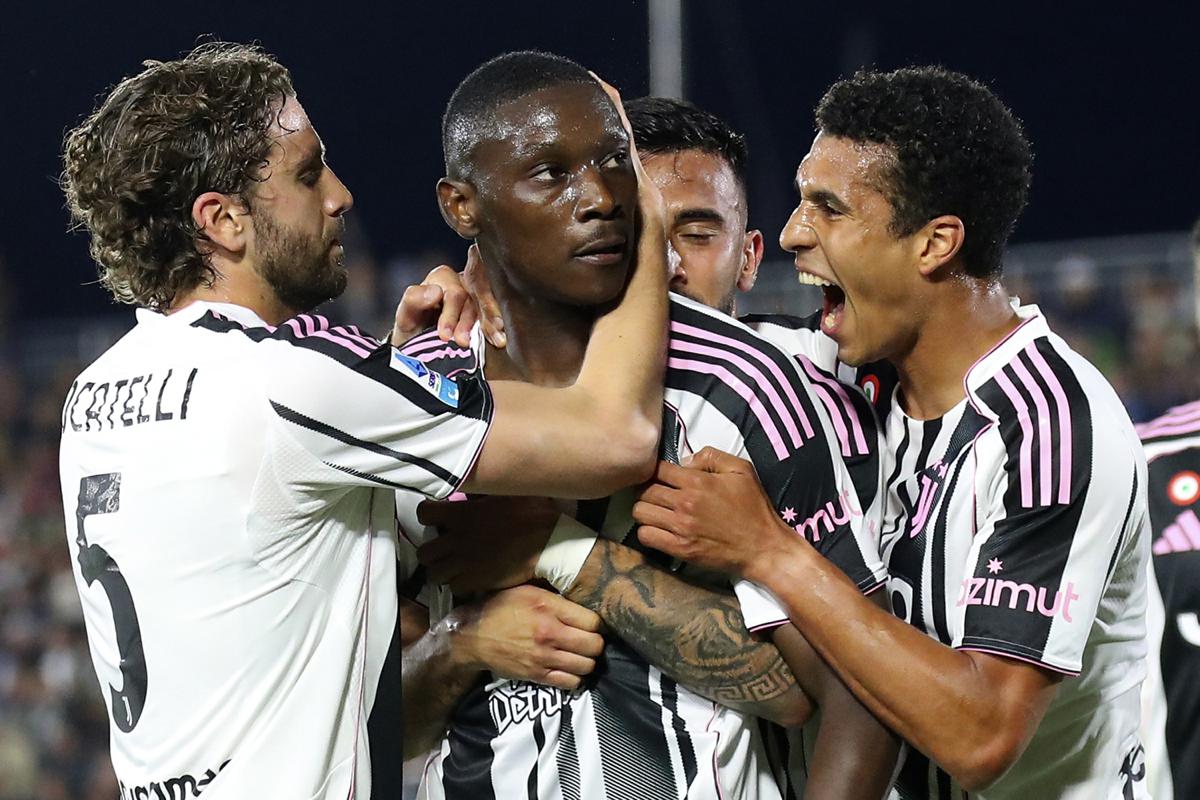 Calciomercato, Inter Perisic e Moussa Diaby, Milan-Akè e… si scaldano le trattative delle milanesi – I rumor Calciomercato, Inter Perisic e Moussa Diaby, Milan-Akè e… si scaldano le trattative delle milanesi – I rumor