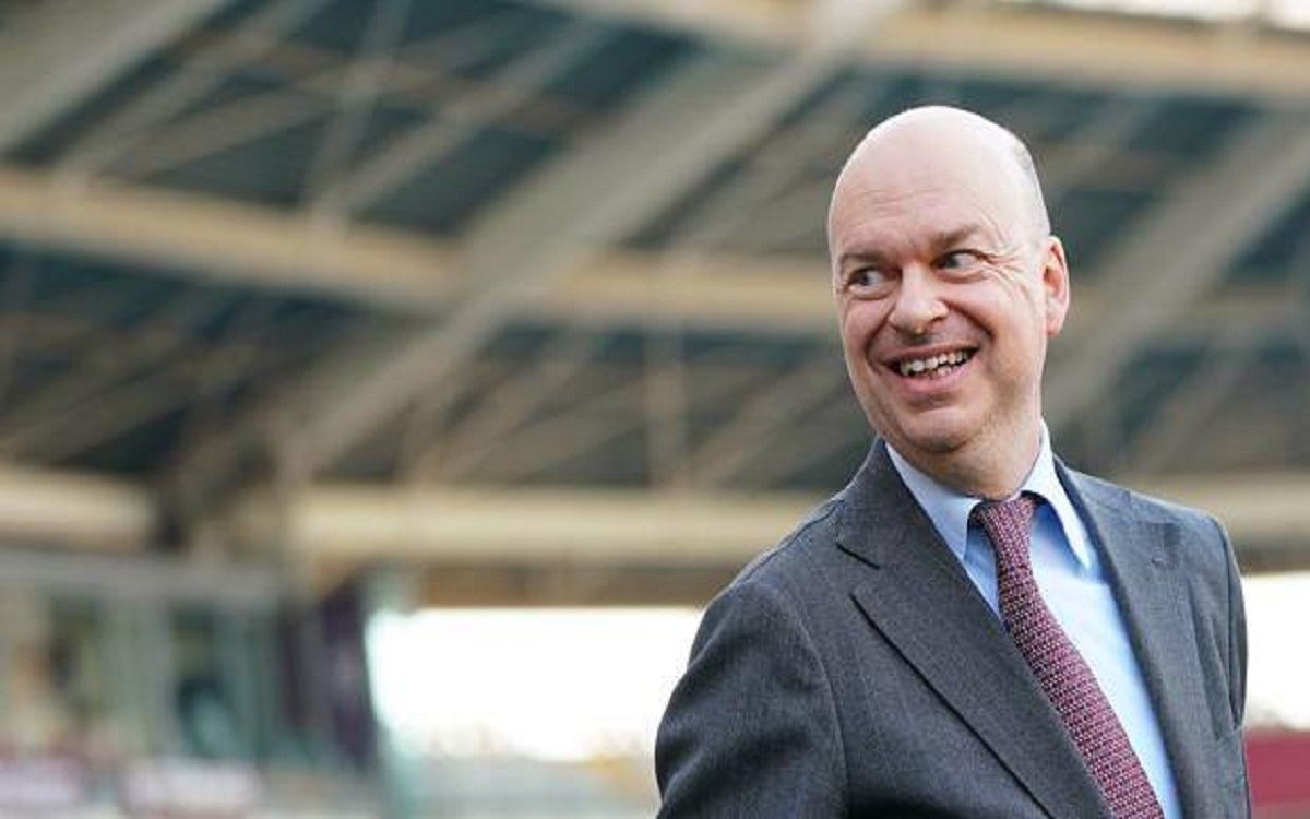 Tra investitori e speculatori, il bivio del calcio italiano. Intervista esclusiva a Marco Fassone Tra investitori e speculatori, il bivio del calcio italiano. Intervista esclusiva a Marco Fassone