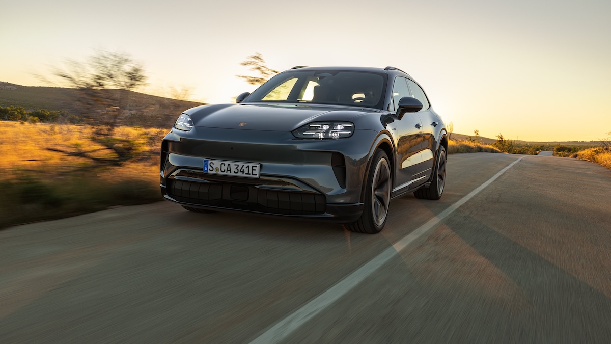 Porsche Cayenne Electric, super prestazioni e 642 km di autonomia Porsche Cayenne Electric, super prestazioni e 642 km di autonomia