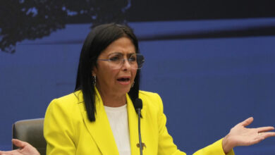 Venezuela, Rodríguez boccia le licenze Usa e pretende la rimozione totale dell’embargo: “Solo così si garantirà la stabilità economica”