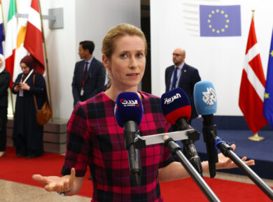 Clamoroso in Ue, Kallas boccia l’esercito europeo: “Non ci serve, basta la Nato”