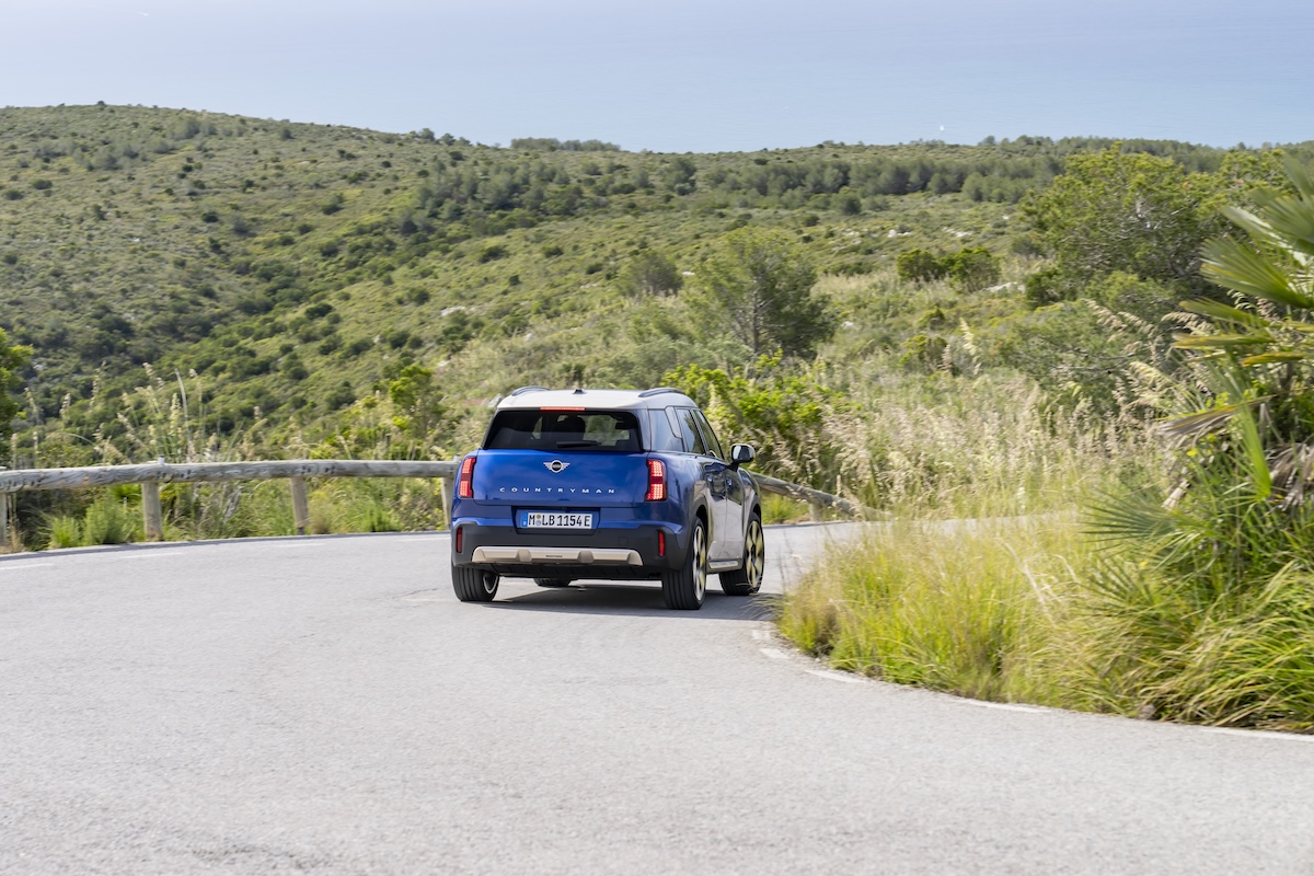 MINI Countryman elettrica supera i 500 km: il SUV elettrico premium compatto guarda al 2026