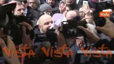 Il Comitato Remigrazione alla Camera canta l’inno di Mameli e grida “Antifascisti mafiosi”