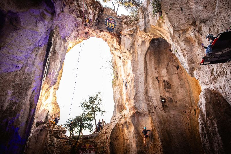 Red Bull Ivy 2026, lo spettacolo dell’ arrampicata si accende Red Bull Ivy 2026, lo spettacolo dell’ arrampicata si accende