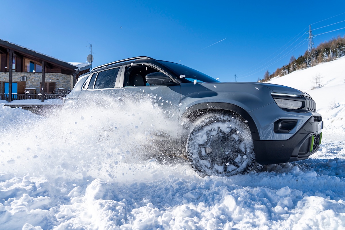 Jeep porta la nuova Compass sulla neve di Bardonecchia al 105XMasters