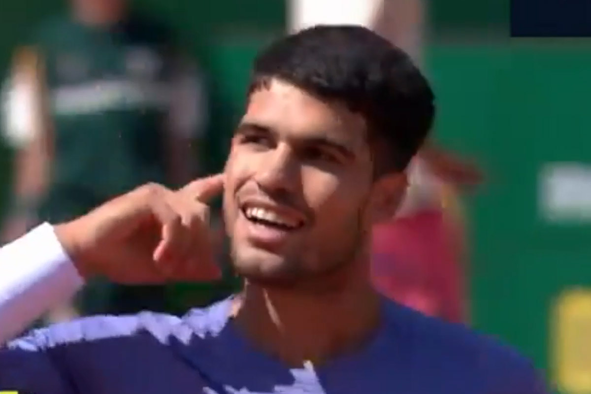 Tennis, Australian Open: trionfo di Alcaraz, Djokovic battuto in quattro set. Punteggio finale: 2-6, 6-2, 6-3, 7-5 Tennis, Australian Open: trionfo di Alcaraz, Djokovic battuto in quattro set. Punteggio finale: 2-6, 6-2, 6-3, 7-5