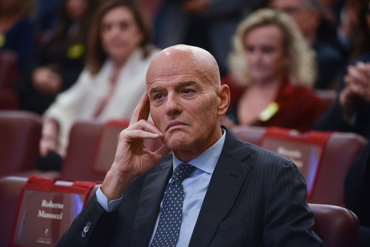 Orcel ancora in vetta, segue Pier Silvio Berlusconi. Terzo l’ad di Eni Claudio Descalzi. Chi sale e chi scende, la Top Manager Reputation