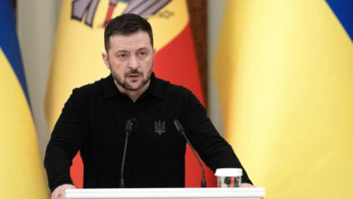 Ucraina, l’appello di Zelensky a Mosca: “Tregua sull’energia per alleviare la crisi petrolifera”