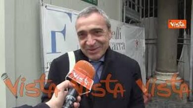 L’affresco con il viso di Meloni a Roma, le voci dei passanti: “Siamo in un’epoca meravigliosa”