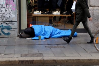 Milano, clochard trovato morto in viale Cassala: si tratta della quinta vittima del freddo da inizio anno