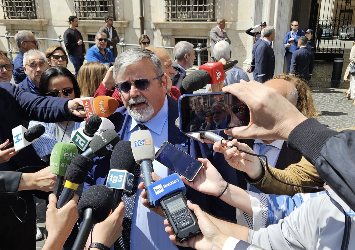 Contrattazione. Paolo Capone, Leader UGL: “Necessarie scelte condivise e partecipazione per rafforzare tutele dei lavoratori” Contrattazione. Paolo Capone, Leader UGL: “Necessarie scelte condivise e partecipazione per rafforzare tutele dei lavoratori”