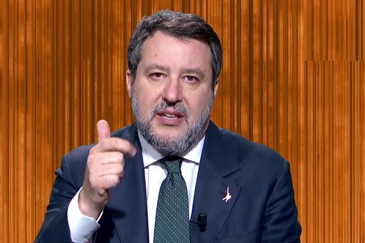 Vannacci fuori dalla Lega, Salvini durissimo: “Ha tradito la fiducia, nessuna alleanza in futuro” Vannacci fuori dalla Lega, Salvini durissimo: “Ha tradito la fiducia, nessuna alleanza in futuro”
