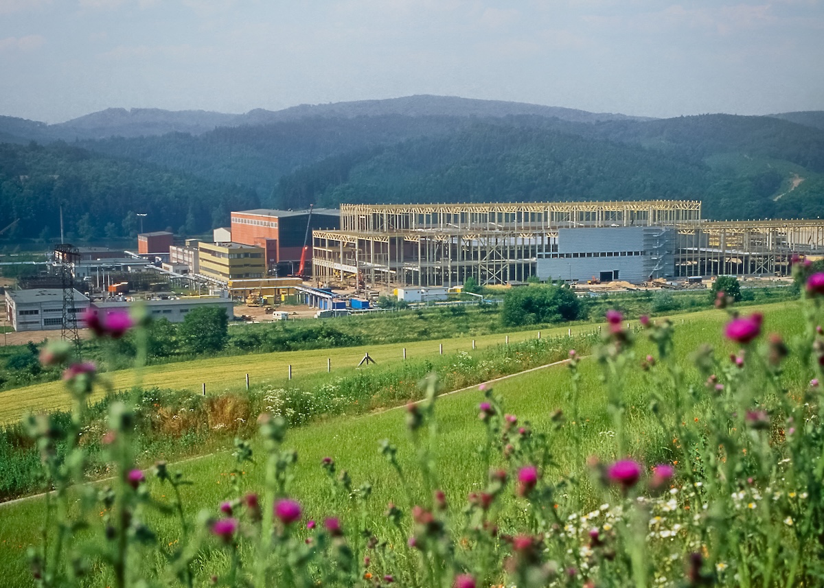 Opel Eisenach, 35 anni di industria: occupazione e investimenti al centro del Grandland