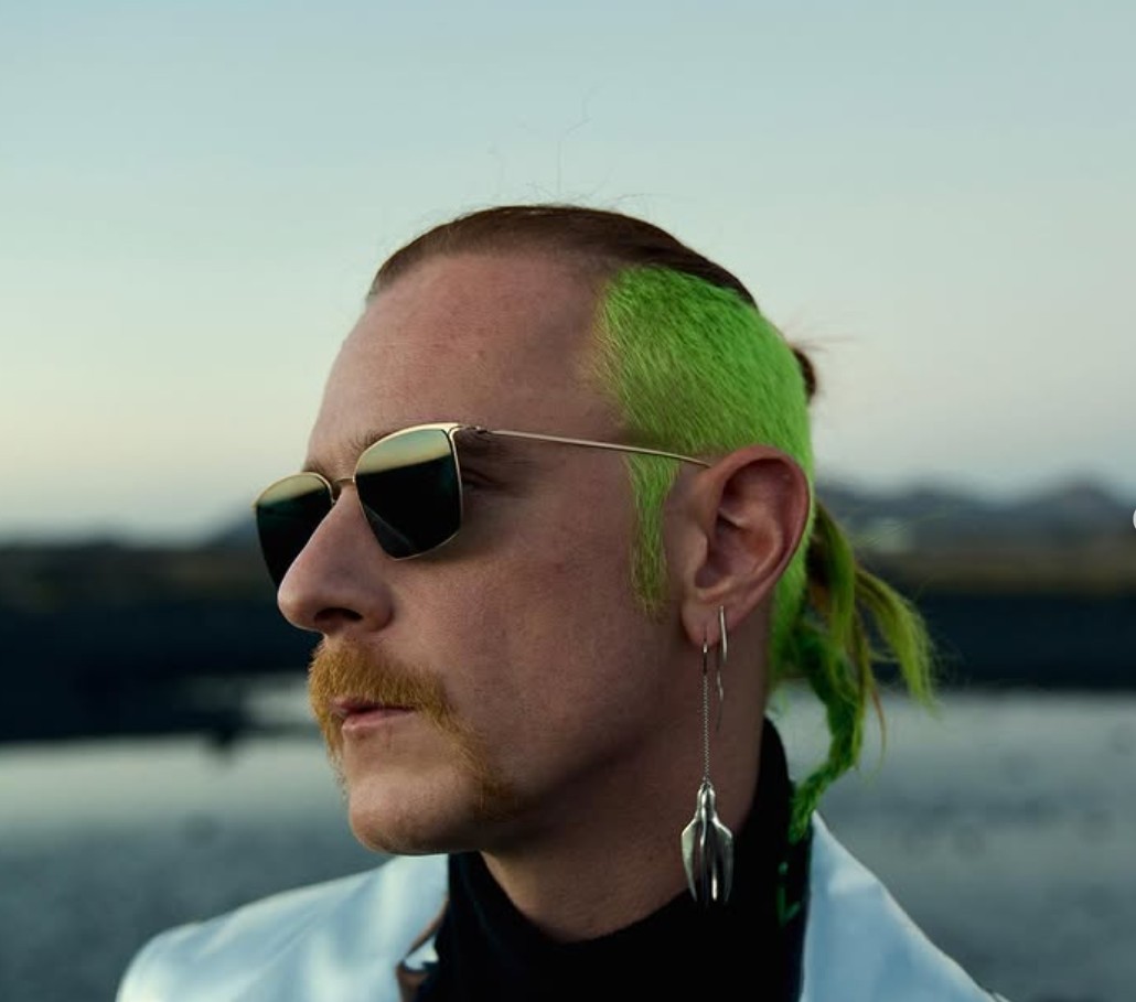 Milano-Cortina, chi è Mace: il deejay (amico di Ghali) protagonista della serata di inaugurazione dei Giochi a San Siro