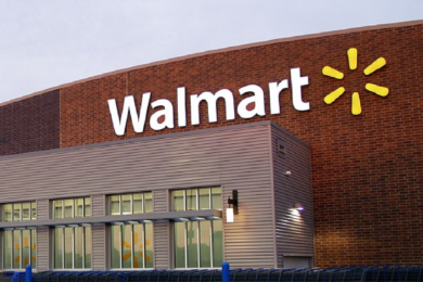 Walmart ora vale mille miliardi e sfida le Bigh Tech: negozi fisici, consegne lampo e maxi investimenti in arrivo