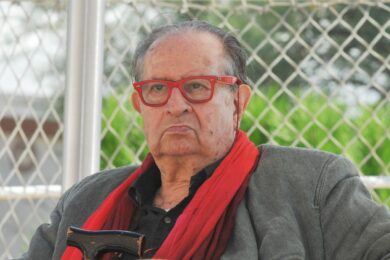 Tinto Brass bloccato a Isola Farnese da una frana, l’appello del regista: “Ho difficoltà a camminare, non posso usare la scala. Aiutatemi”
