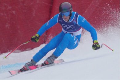 Milano-Cortina, discesa libera maschile: prova favolosa e doppio podio azzurro. Argento a Franzoni, bronzo a Paris. Arrivano le prime medaglie