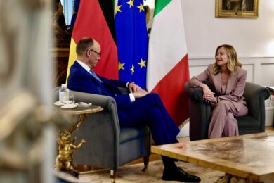 Competitività Ue, Meloni fa asse con Merz: convocato un pre summit per discutere su deregolamentazione e mercato unico