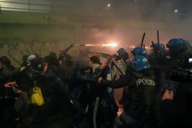 Milano-Cortina e gli scontri in città, l’affondo di Meloni: “Chi manifesta contro le Olimpiadi è nemico dell’Italia”