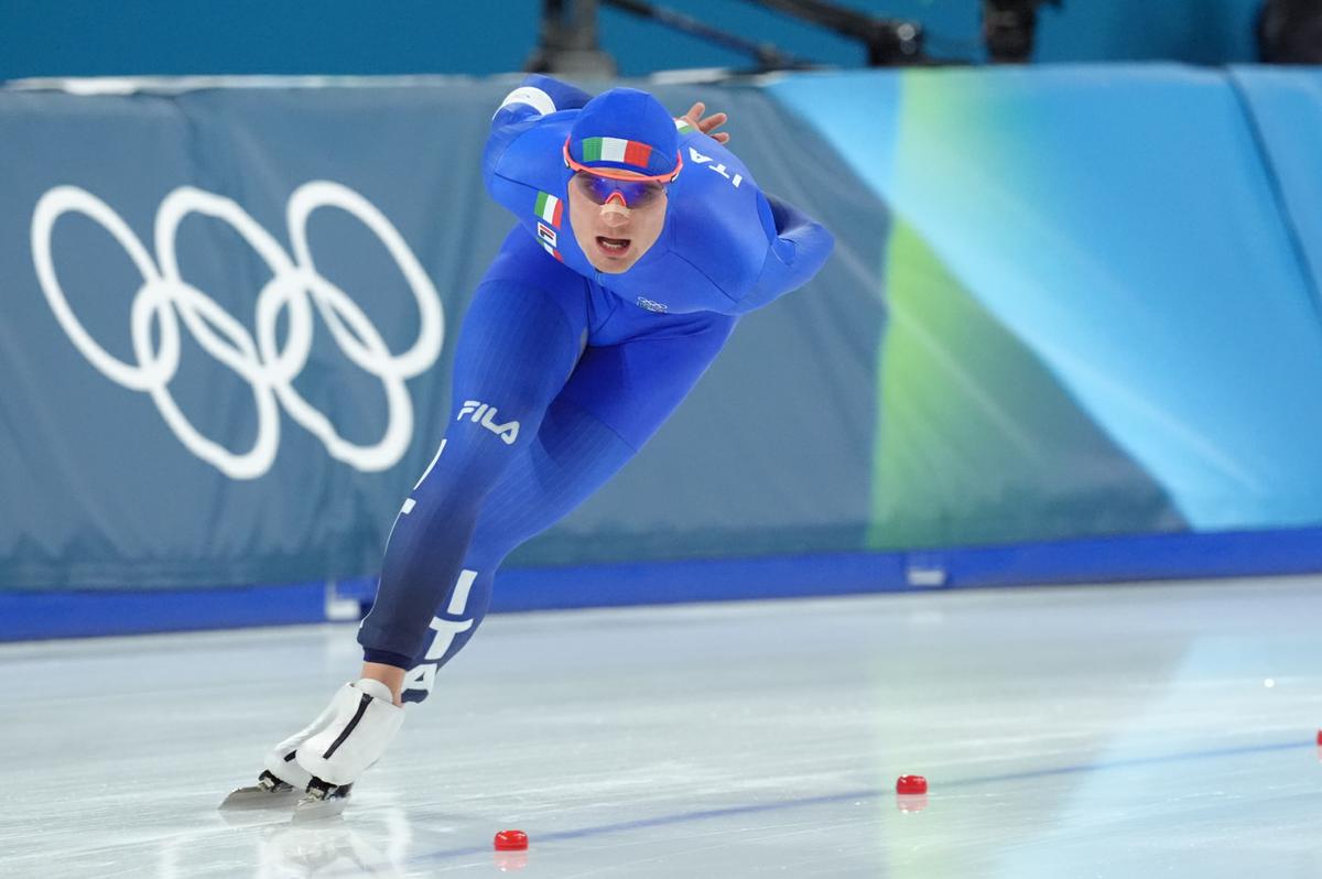 Milano Cortina 2026, esordio olimpico per Riccardo Lorello: medaglia di bronzo nel pattinaggio di velocità per il 23enne Milano Cortina 2026, esordio olimpico per Riccardo Lorello: medaglia di bronzo nel pattinaggio di velocità per il 23enne