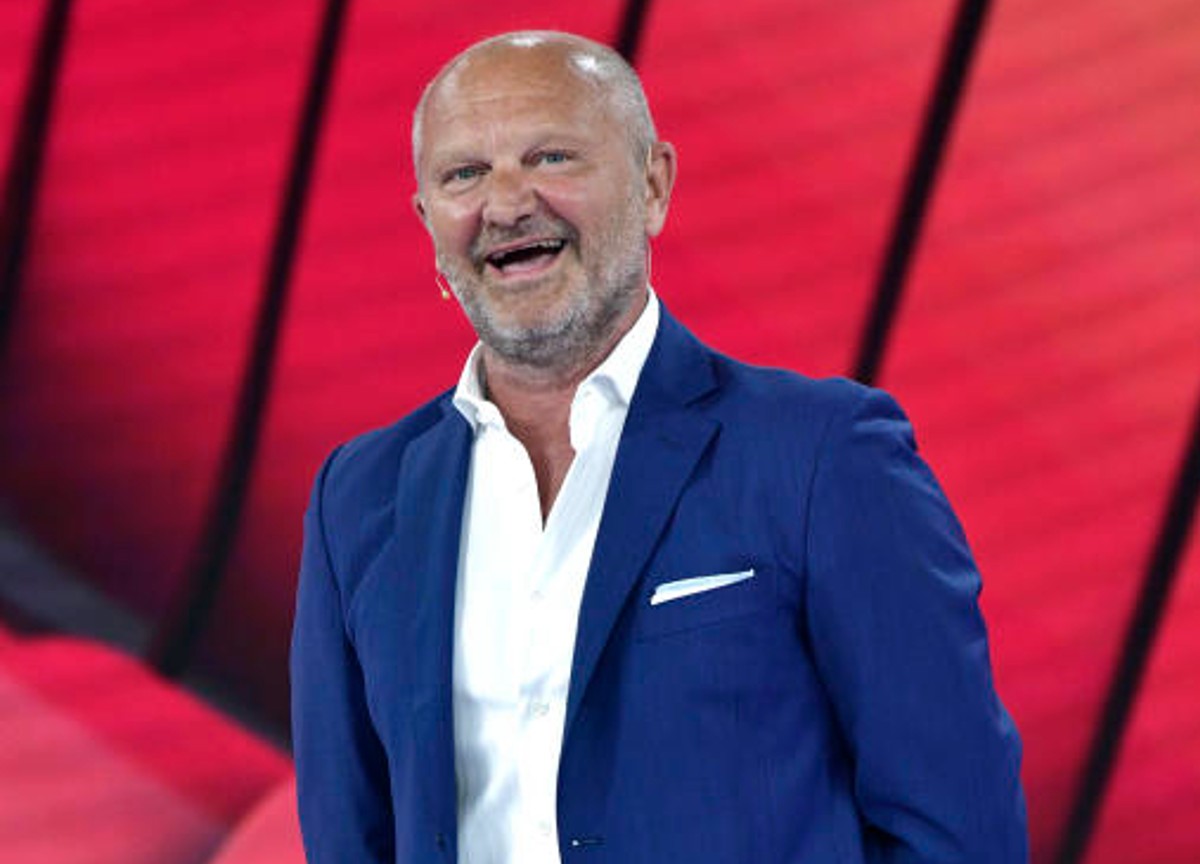 Insulti sui social, Andrea Pucci rinuncia a Sanremo. Interviene Meloni: “Spaventosa deriva illiberale della sinistra”. La Russa lo invita a ripensarci Insulti sui social, Andrea Pucci rinuncia a Sanremo. Interviene Meloni: “Spaventosa deriva illiberale della sinistra”. La Russa lo invita a ripensarci