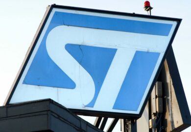 Stm ai massimi dall’estate, il titolo vola dopo l’accordo da “molti miliardi di dollari” con Amazon Web Services