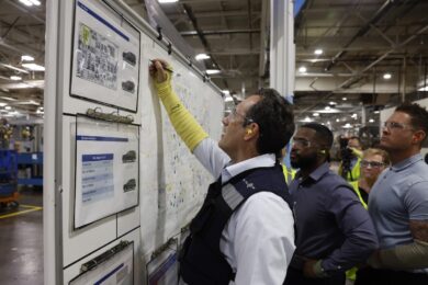 Stellantis, dopo il crollo in Borsa il test è industriale: numeri, impianti e futuro dell’Italia