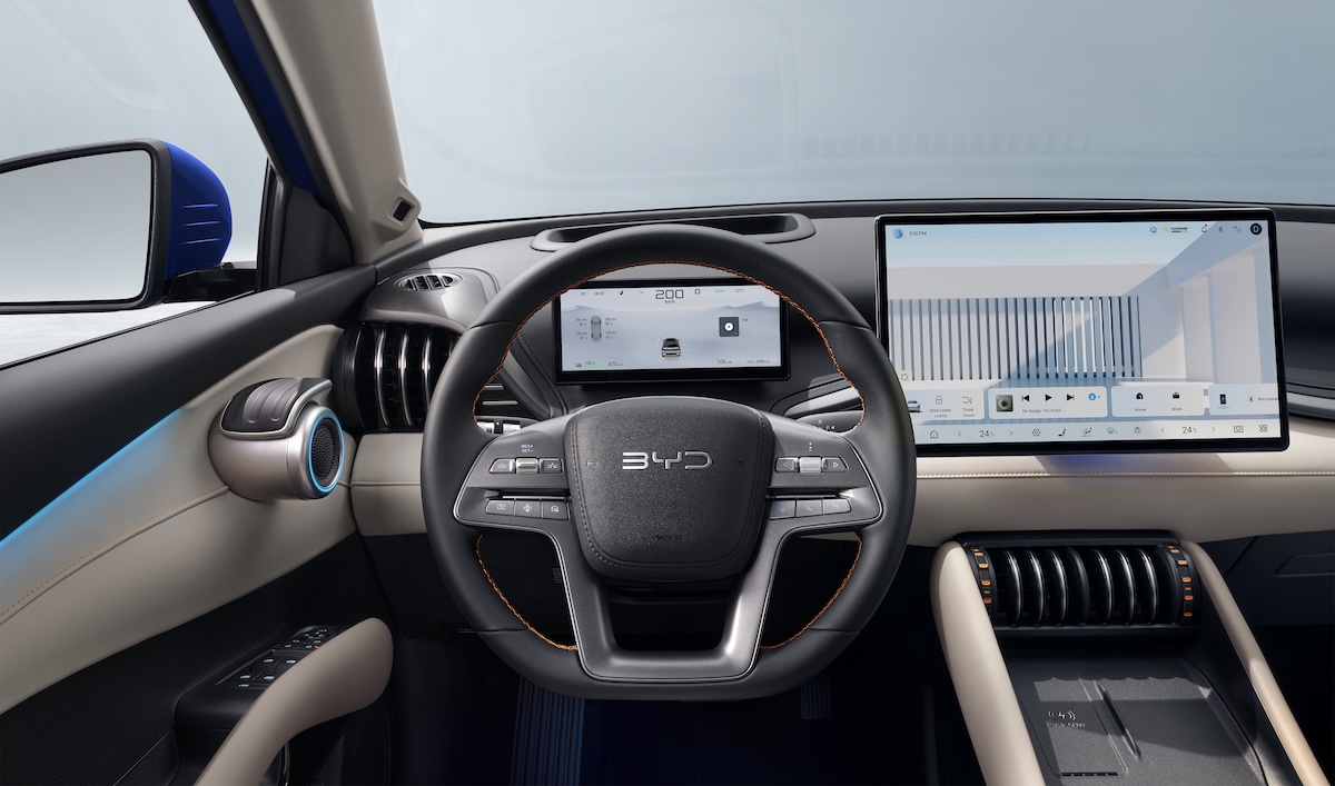 BYD  nuova ATTO 3 EVO: più autonomia, ricarica 220 kW e due trazioni