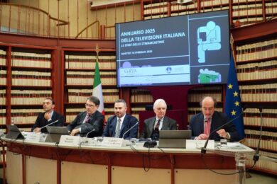 Annuario 2025 della Televisione Italiana: la Tv resta centrale con 19,6 mln di spettatori nel prime time