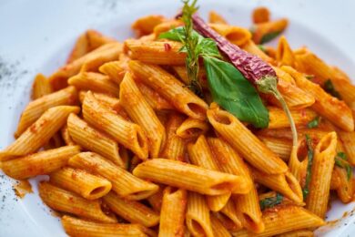Milano-Cortina, cosa mangiano gli atleti? Ecco quali sono i “piatti olimpici” più gettonati