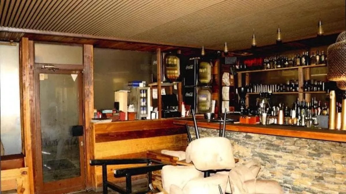 Crans Montana, che cosa è rimasto del locale della tragedia. Ecco le foto dopo il rogo che ha ucciso 41 persone