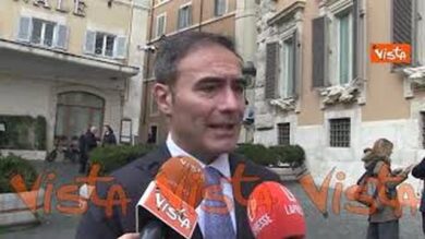 Guerra Ucraina, Sasso (Futuro Nazionale): “Invio armi aiuta solo Zelensky, prolungando la guerra”