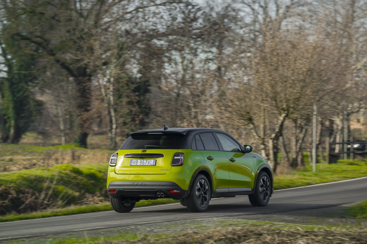 Fiat 600 Sport Edizione Milano Cortina 2026: ibrida 145 CV e look dark Fiat 600 Sport Edizione Milano Cortina 2026: ibrida 145 CV e look dark