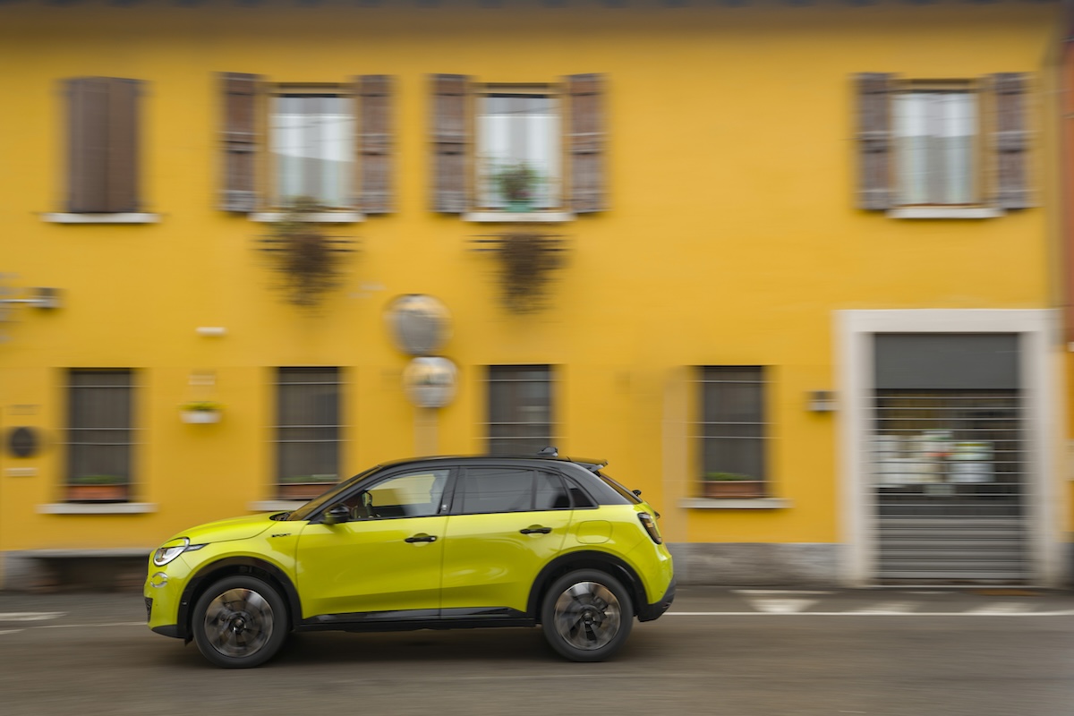 Fiat 600 Sport Edizione Milano Cortina 2026: ibrida 145 CV e look dark Fiat 600 Sport Edizione Milano Cortina 2026: ibrida 145 CV e look dark